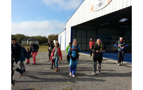 REOUVERTURE DU CENTRE ECOLE DE PARACHUTISME BRETAGNE ATLANTIQUE