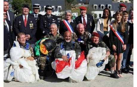 Saut pour L'Union Nationale des Parachutistes
